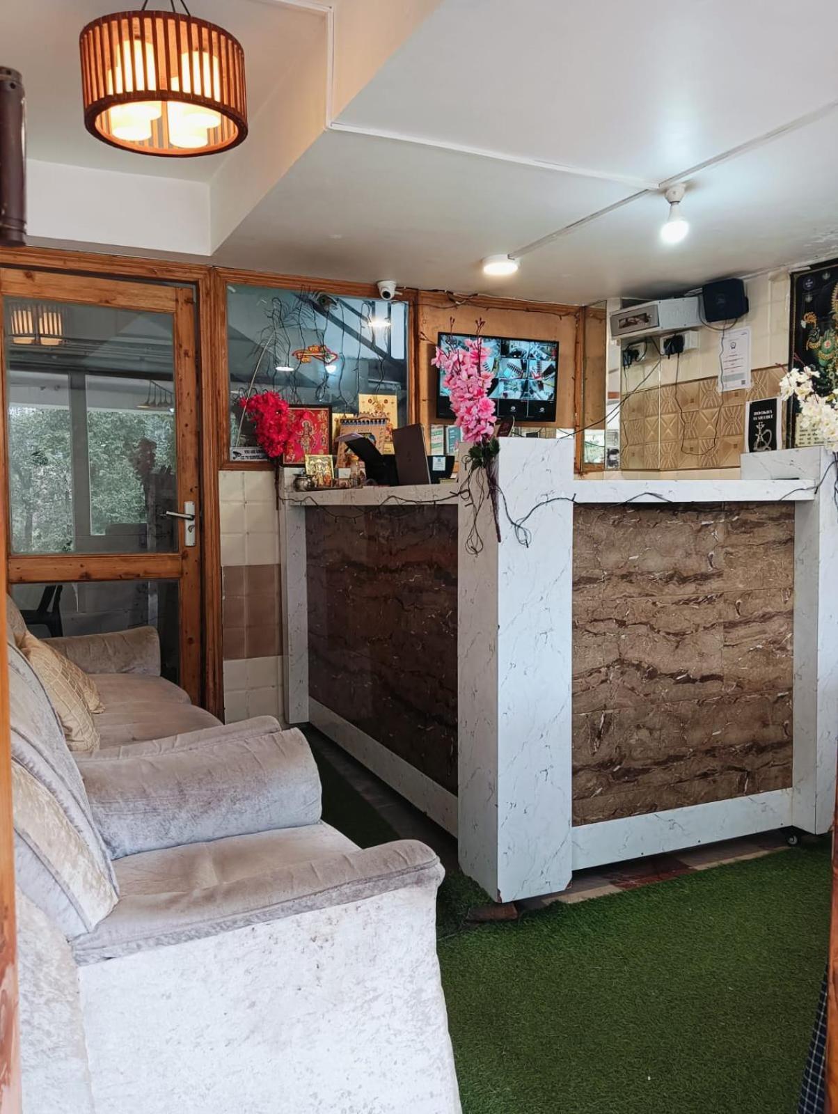 B&B Aston Shimla Hill'S エクステリア 写真