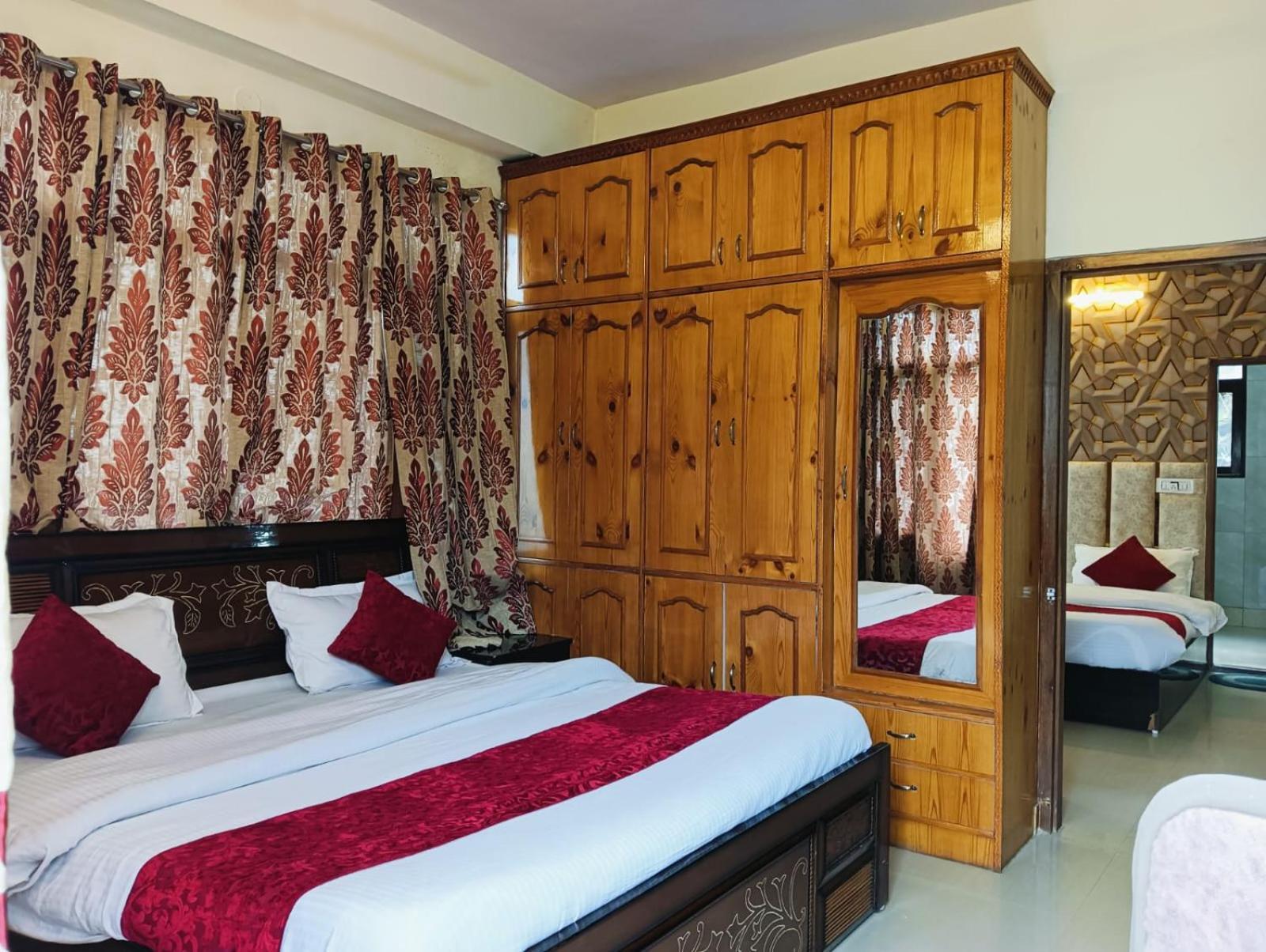 B&B Aston Shimla Hill'S エクステリア 写真
